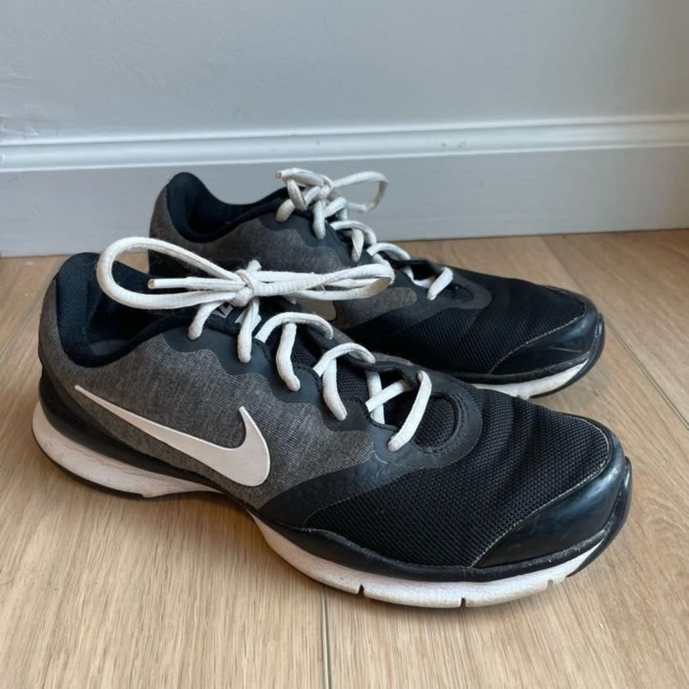 Nike In-Season TR 4 Women Black Grey Training Shoes 653543-001 Size 8
